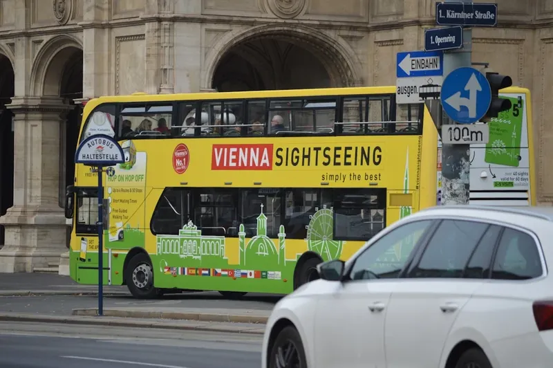 Viena revela un monumental mural en el contexto de Eurovisión