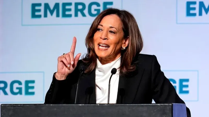 Kamala Harris considera postularse para las elecciones presidenciales de 2028