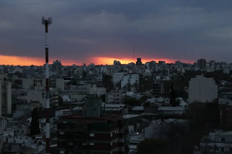 Buenos Aires Rinde Homenaje al Papa Francisco con un Fusionado Festival de Fe y Techno