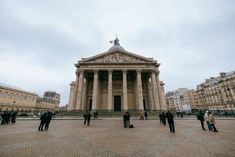 Francia acoge la marcha 'No Kings' en protesta contra Trump