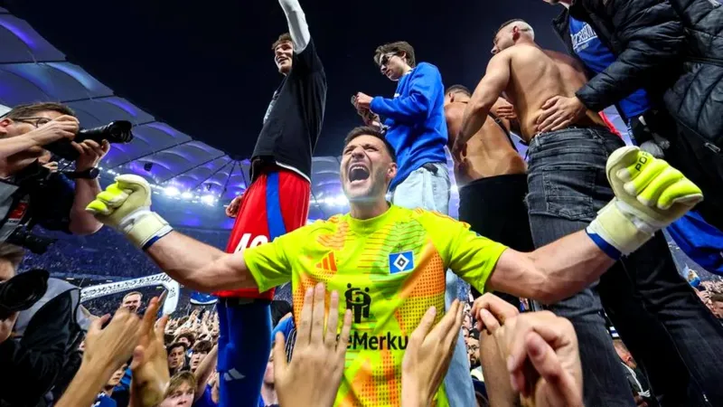 El Arquero que Sostiene al Hamburgo en la Tempestad