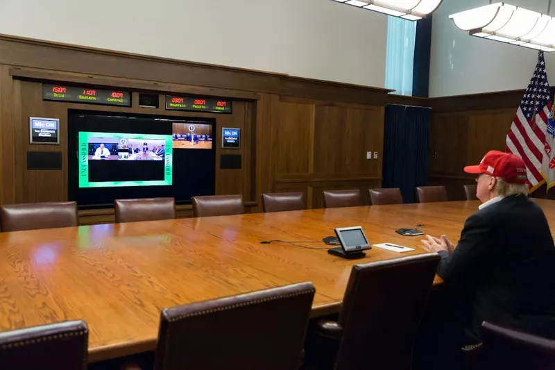 Trump y Xi: Avances Contrapuestos en un Contexto de Tensión Global
