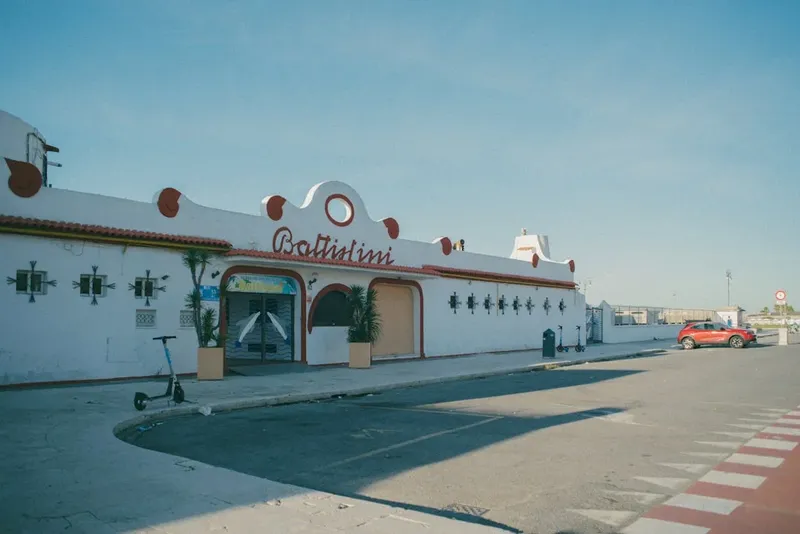 Sánchez forja una coalición progresista ante la adversidad de Trump