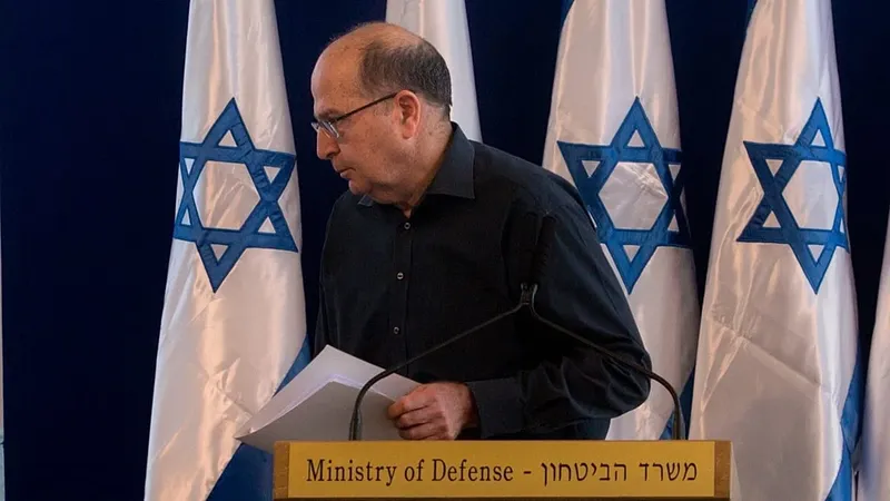 El exministro israelí Moshe Yaalon critica la supremacía judía en el gobierno y evoca al nazismo