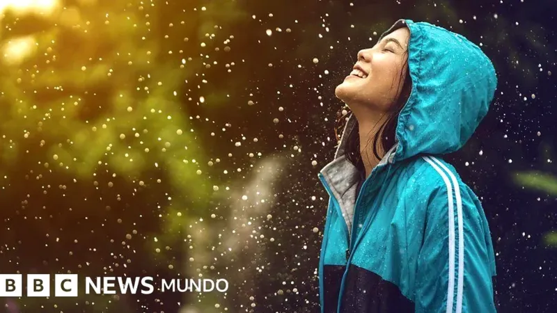 4 beneficios de salir bajo la lluvia, según la ciencia