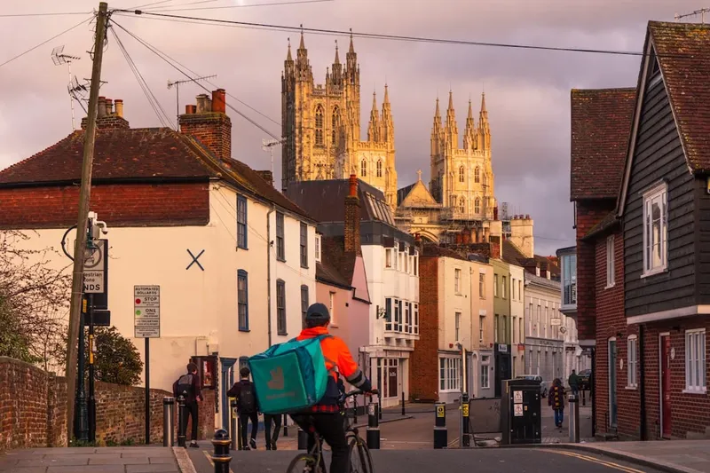 El Papa y la Arzobispa de Canterbury se Reúnen por Primera Vez en 60 Años