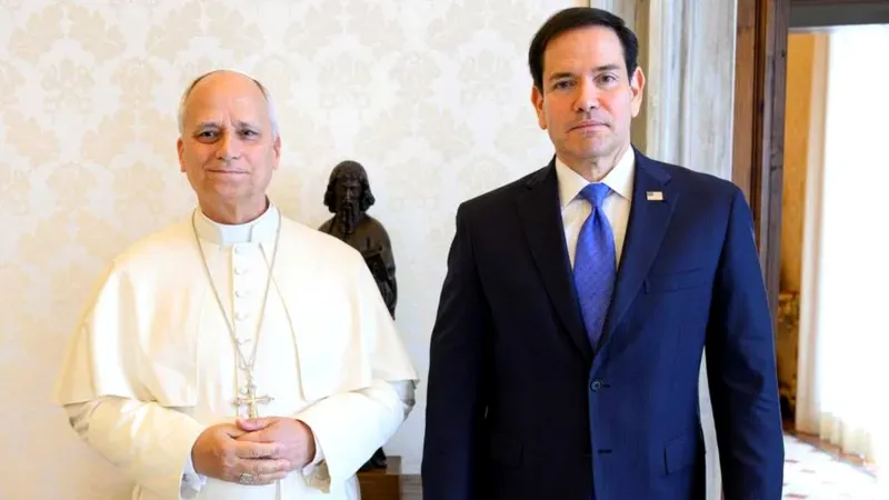 Marco Rubio visita al Papa en el Vaticano