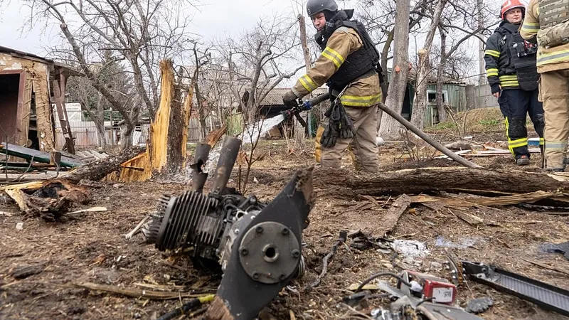 Un ataque de drones rusos causa heridos y cortes de electricidad en Ucrania
