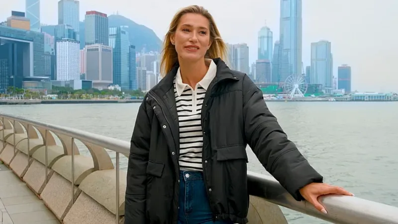 Grand Voyager: Explorando Hong Kong