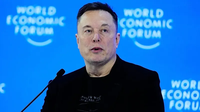 Elon Musk cambia su sistema de verificación en Europa