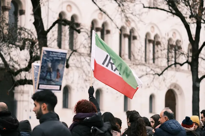 Trump advierte a Irán mientras se planea un bloqueo prolongado