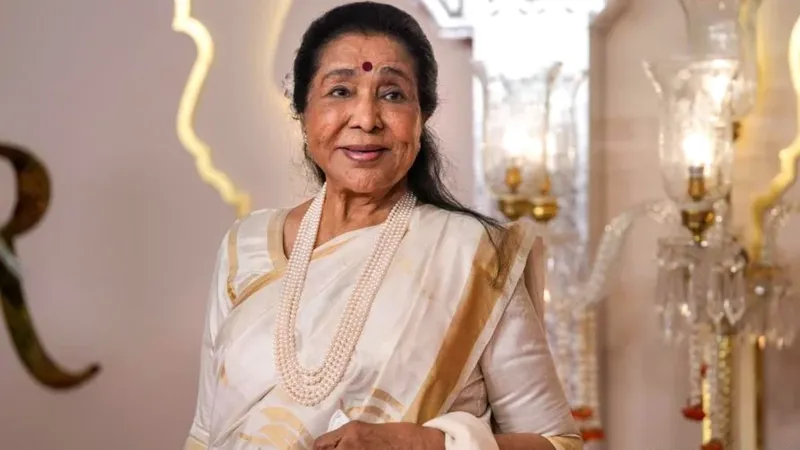 Fallece Asha Bhosle, la icónica voz de Bollywood