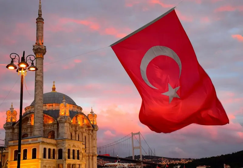 Turquía avanza en energías renovables con nueva planta solar