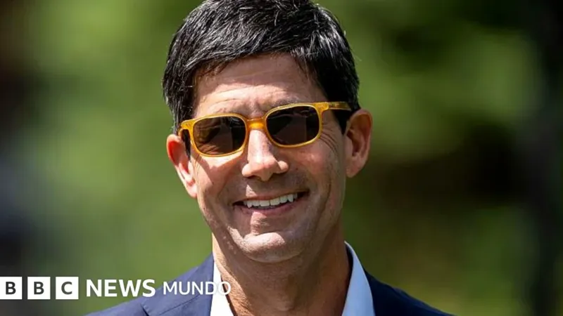 Kevin Warsh asume la presidencia de la Reserva Federal en tiempos de incertidumbre económica