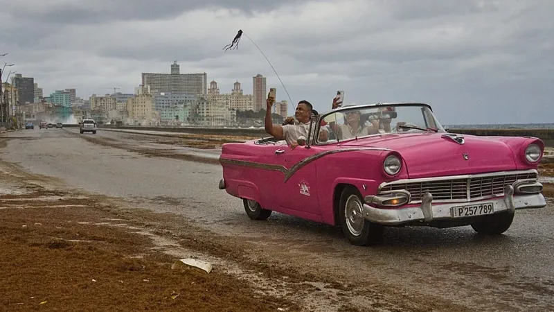 La esperanza cubana ante la tormenta: desafíos y cambios en el horizonte